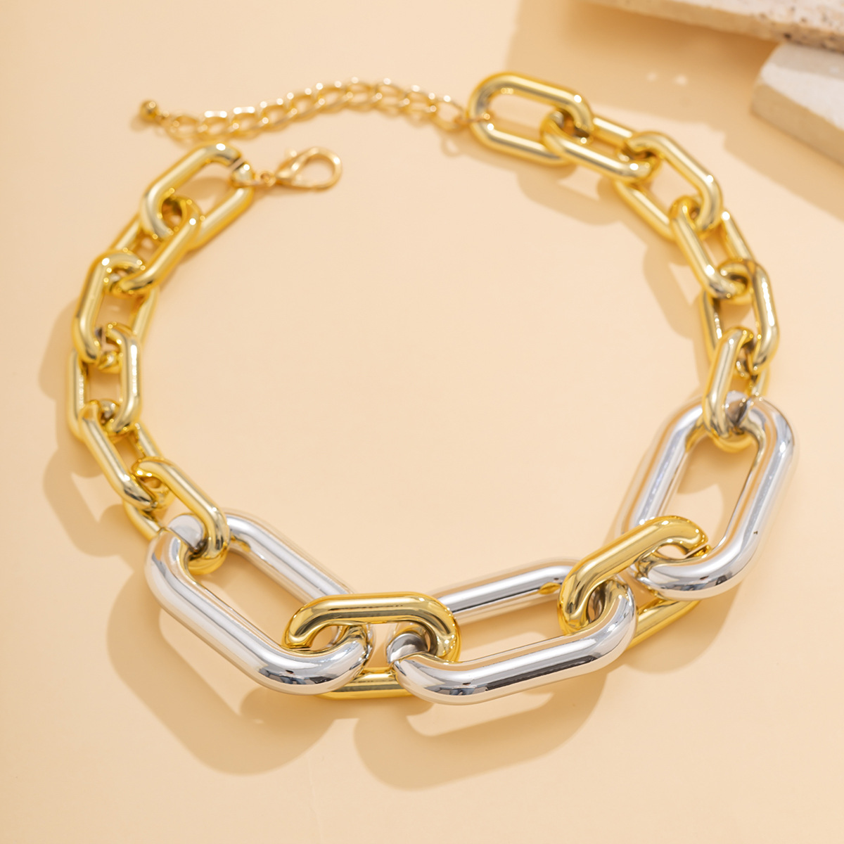 European and American cross-border accessories exaggerated hip-hop thick chain punk necklace necklace geometric buckle simple necklace for women Specification drawing