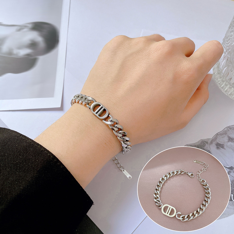 【 All-titanium Steel 】 Dongdamen's unique and elegant forest-style chain Double D bracelet, a retro gift for female Internet celebrities and best friends details Picture