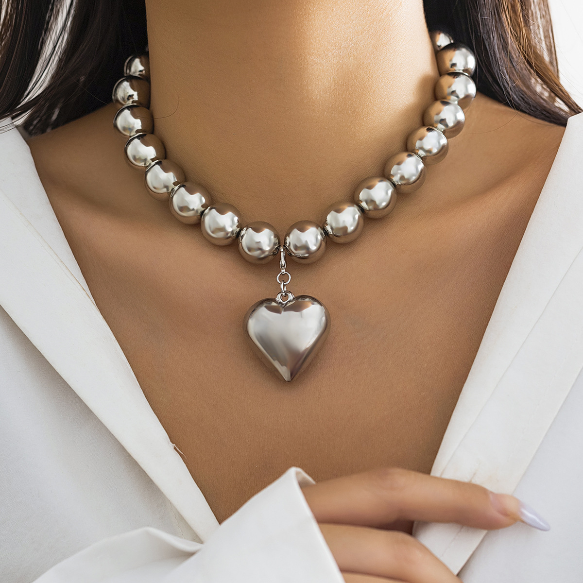 Exaggerated round punk necklaces, collarbone chains, geometric bead necklaces and women's beaded necklaces from Europe and America are selling well Specification drawing