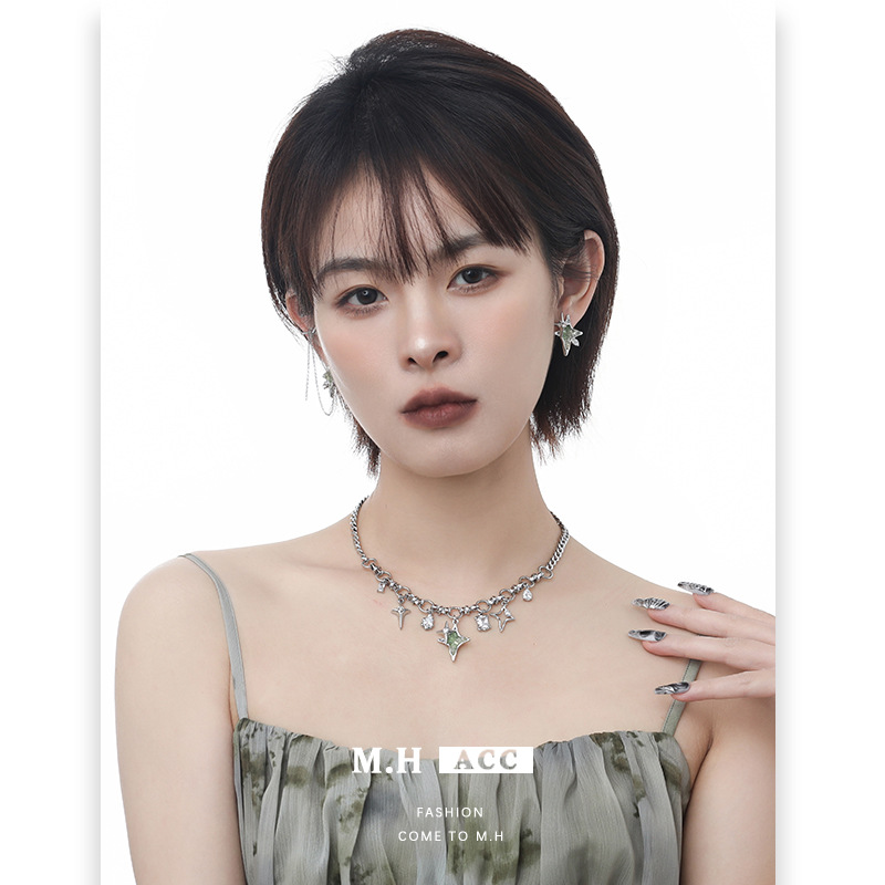 Original design green four-pointed star gradient earrings, a niche and high-end feel, fresh earrings, fashionable and light luxury earrings wholesale details Picture