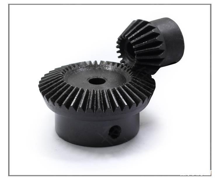 Precision bevel gears with a speed ratio from 1:2 to 1:8, 90-degree transmission bevel gears, 0.5 die, 0.8 die, 1 die, 2 dies, 3 dies Application Scenario