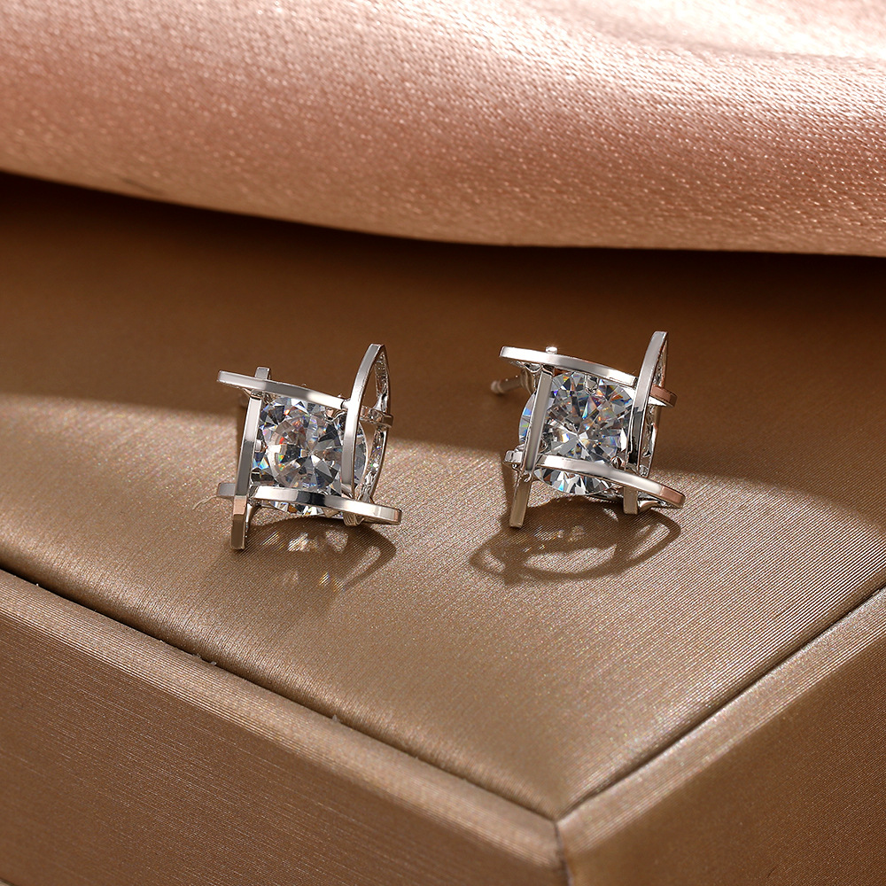 New Zircon geometric stud earrings for cross-border trade, simple and niche square earrings from Japan and South Korea, fashionable and versatile earrings for women Specification drawing