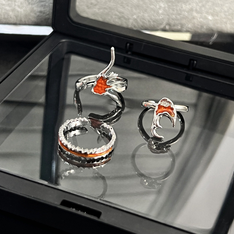This unique, irregular texture, fashionable, drip-glazed open ring is a niche design for women. It's sweet, cool, versatile and simple details Picture