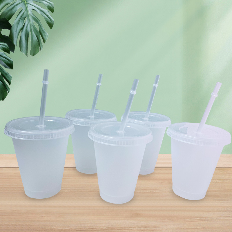Transparent pp lightweight and portable plastic straw cups 500ml and 700ml plastic cups with straws wholesale from manufacturers Specification drawing