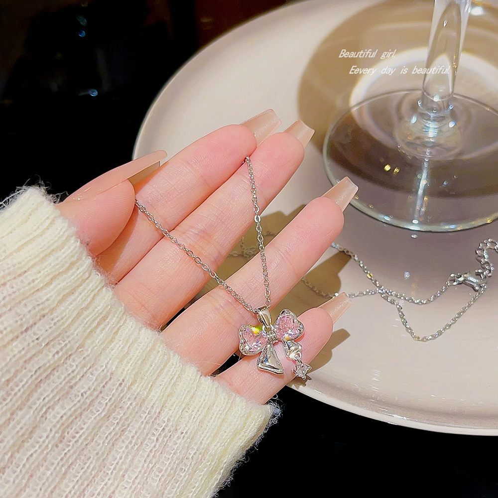 Super Flash Zircon necklace, light luxury and niche design sense collarbone chain, 2025 new style bestseller bow choker neck chain Application Scenario