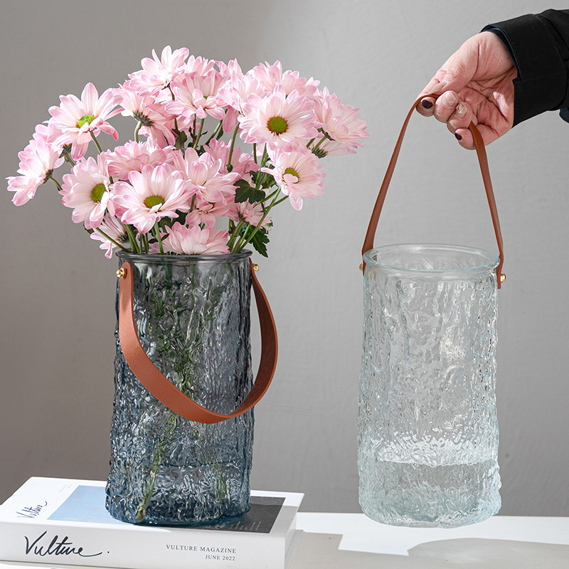 Retro hand-held glass vase, simple hydroponic fresh flower dried flower arrangement vase, creative ins-style living room decoration item details Picture