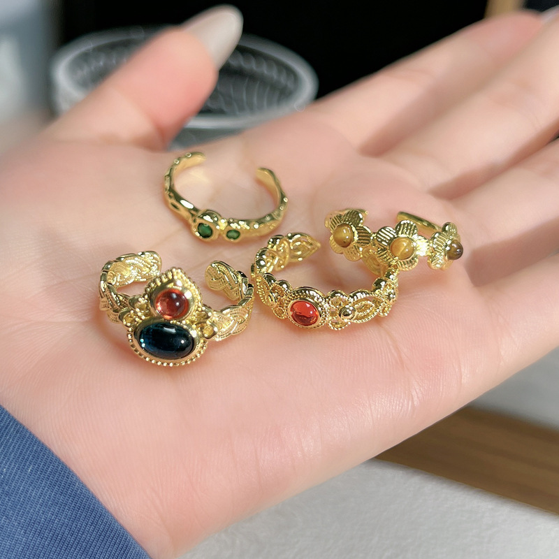 New Chinese-style high-end ethnic dual-color magic gourd ring, women's traditional Chinese style exquisite and versatile Hanfu accessory ring trend full figure