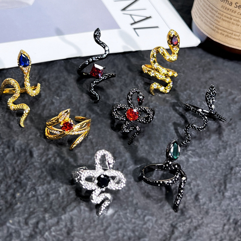 Punk multi-layer dark spirit snake opening ring, a unique and niche design for women, with a distinctive hip-hop style and snake-shaped ring details Picture