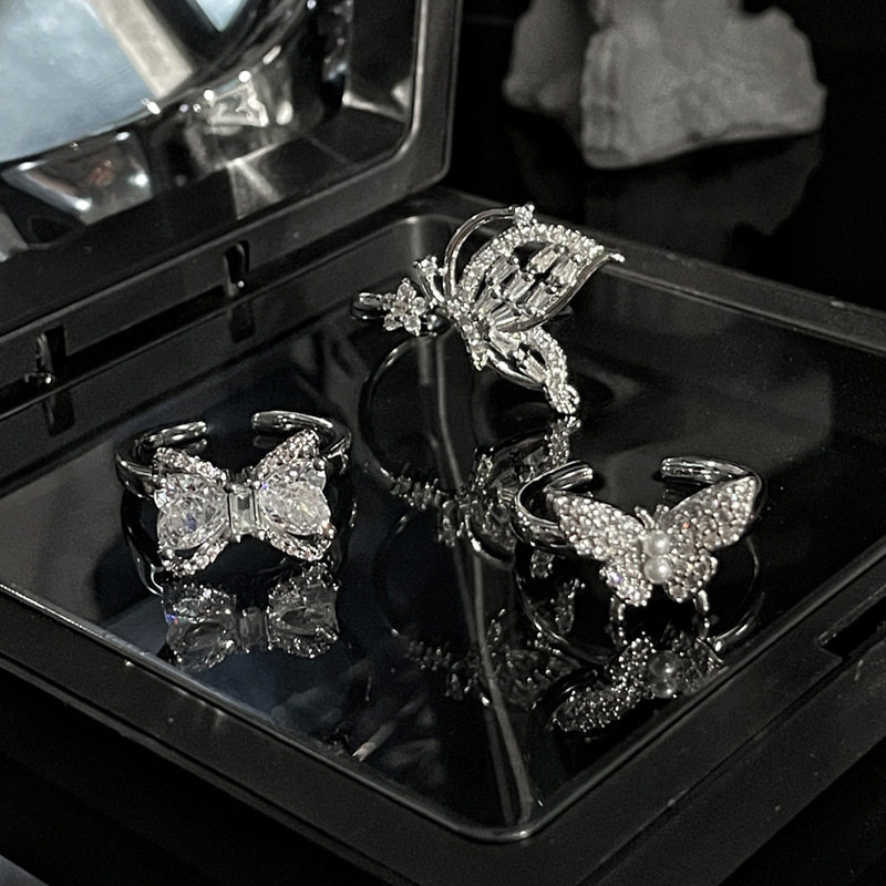 Fashionable and individual index finger ring with adjustable butterfly opening for women, a niche Instagram cool style, and a delicate ring that can be stacked Specification drawing