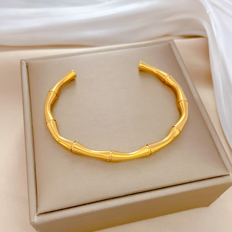 【 All-Titanium Steel 】 Bamboo joint Chinese style minimalist titanium steel bracelet, minimalist cross-border retro stainless steel jewelry Application Scenario