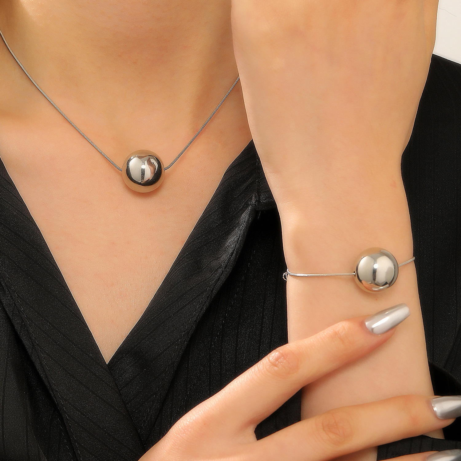 Cross-border jewelry, light luxury and niche design, round bead snake bone chain necklace, collarbone chain, punk ball bracelet jewelry set for women details Picture