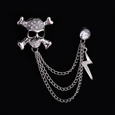 A popular cross-border bestseller from Europe and America, featuring an exaggerated and unique retro lightning chain with full diamonds and a skull brooch as a Halloween accessory Item Picture