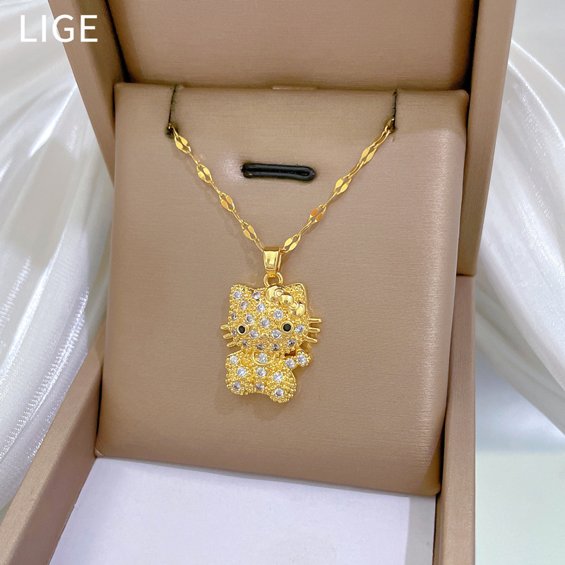 【 Titanium Steel 】 Cat bow, light luxury, elegant and luxurious, full diamond necklace, versatile collarbone chain, titanium steel chain Application Scenario