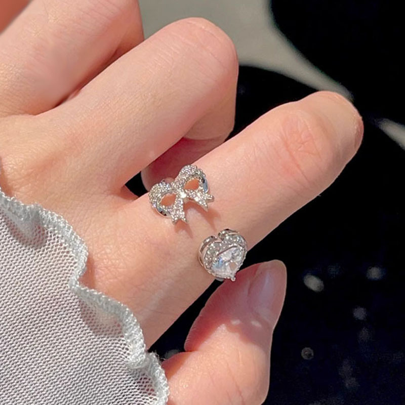 Sweet and cool style heart-shaped girl pearl zircon light luxury open ring bow, fashionable, individual, simple and exquisite ring Application Scenario