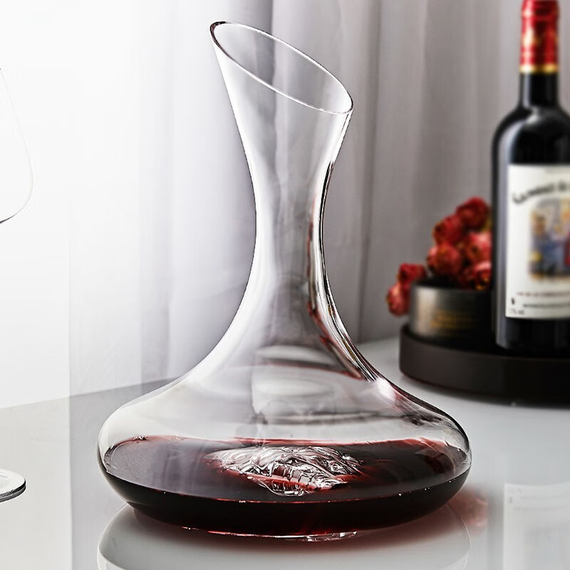 Wholesale household grape bottom slanted decanter, commercial thickened glass quick wine divider, red wine and spirits wine divider pot Specification drawing