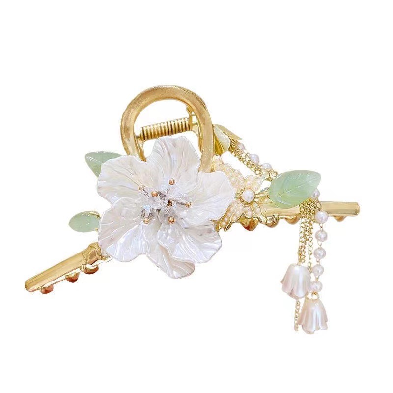 High-end camellia tassel hairpin for women, large Korean light luxury shark clip headpiece hairpin Item Picture