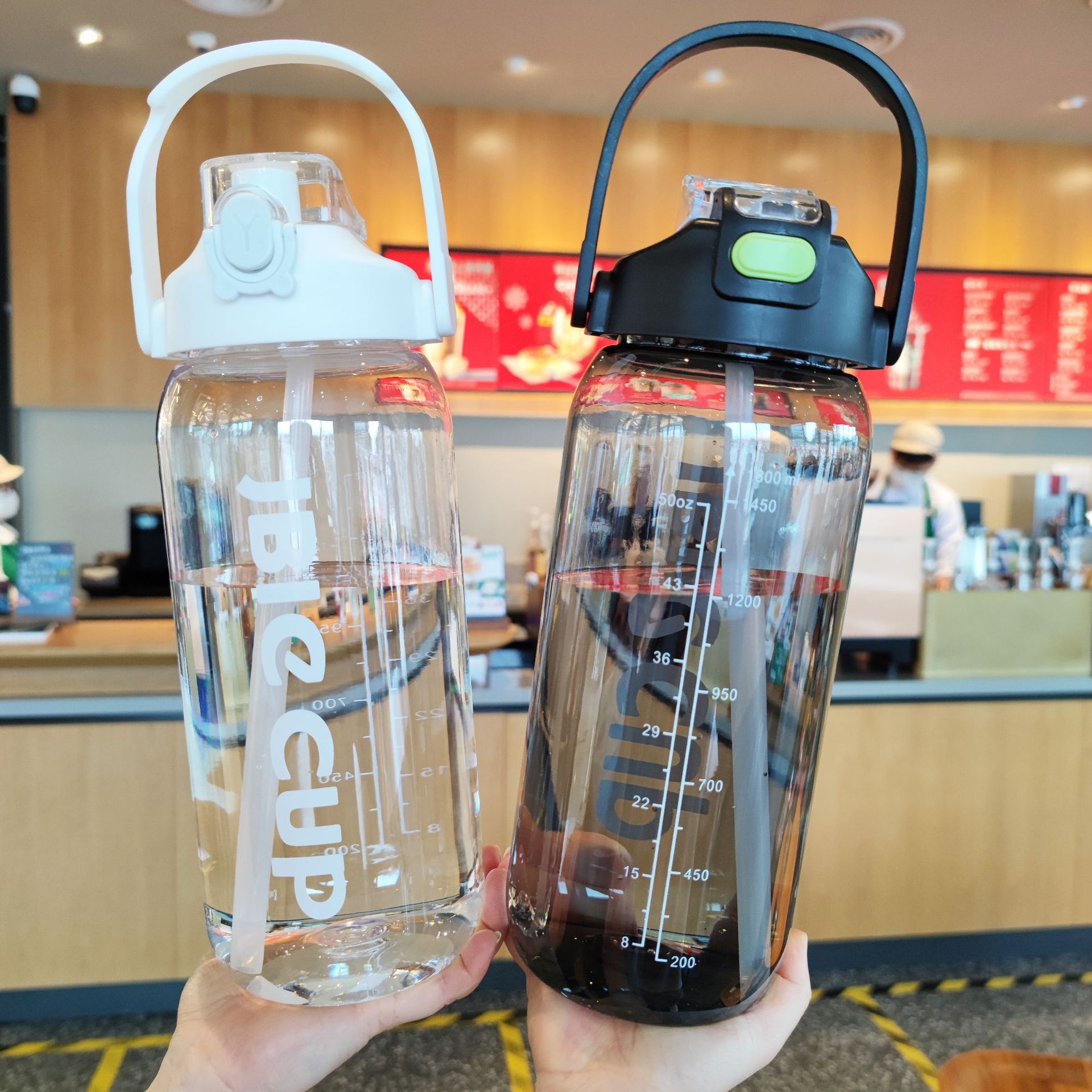 Wholesale straw direct drinking, double-drinking cups, water bottles, spouts, fitness and sports water bottles, large-capacity transparent water cups with handles details Picture