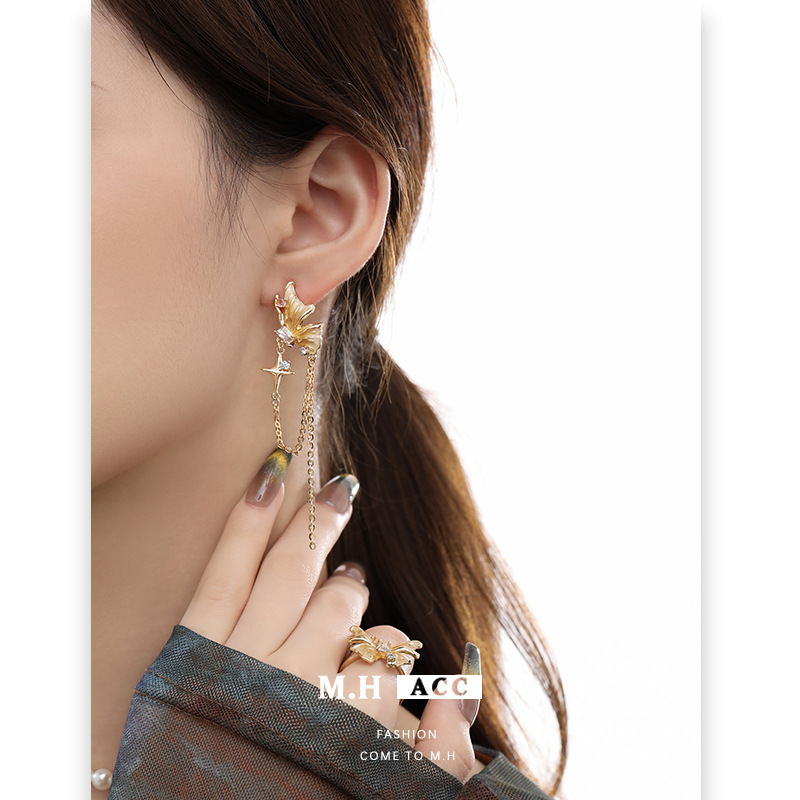 ins High-end golden Butterfly series earrings 925 silver needle high-end earrings, niche design sense, elegant earrings for women Specification drawing