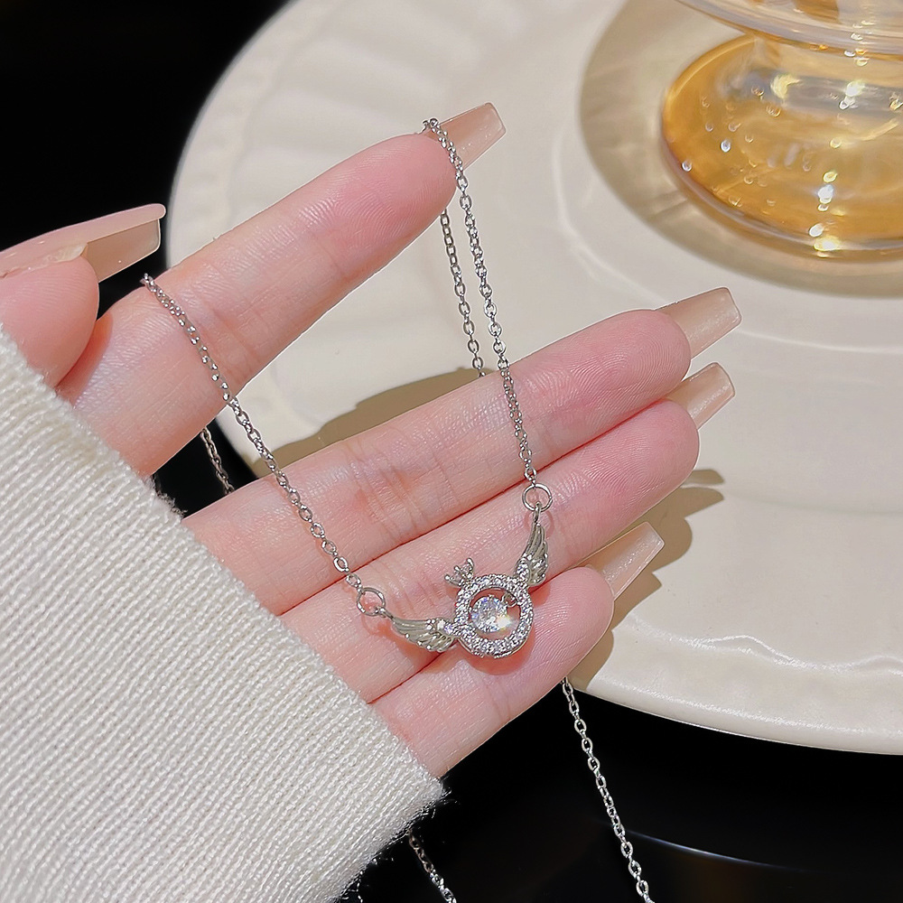 Cute little angel wing necklace, a unique design for women, titanium steel collarbone chain, a popular gift for your girlfriend details Picture