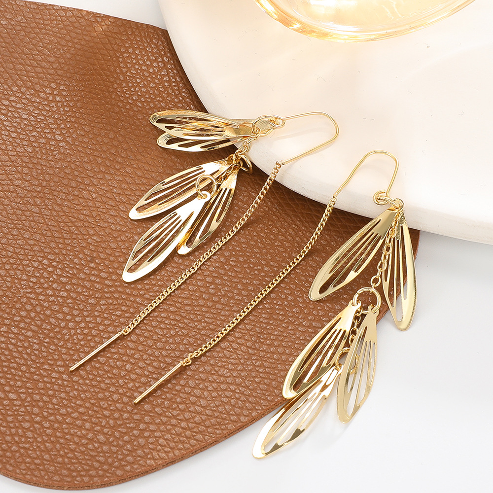 European and American ins hollowed-out leaf earrings, women's fashion, light luxury, niche design, long tassel ear thread, trendy earrings Specification drawing