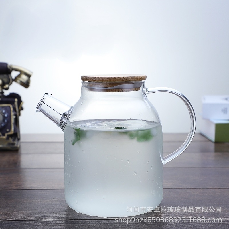 Large-capacity glass teapot, cold water bottle, household high-temperature resistant, explosion-proof high borosilicate large-mouth brewing teapot, transparent cold water bottle details Picture
