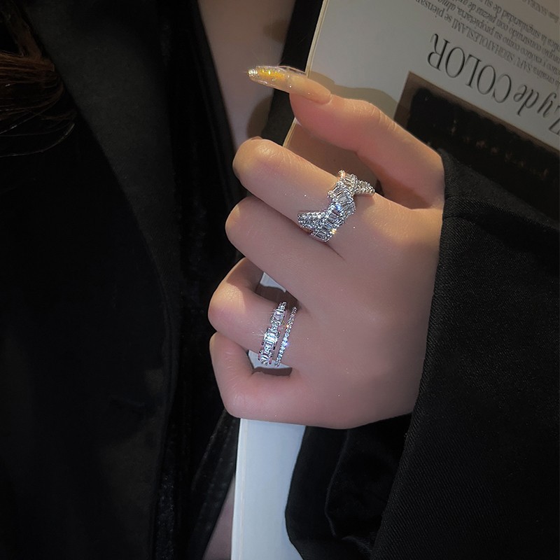 Sweet and cool style light luxury zircon knot open ring, a niche design for women with a high-end feel, a new trendy and individualistic ring Specification drawing