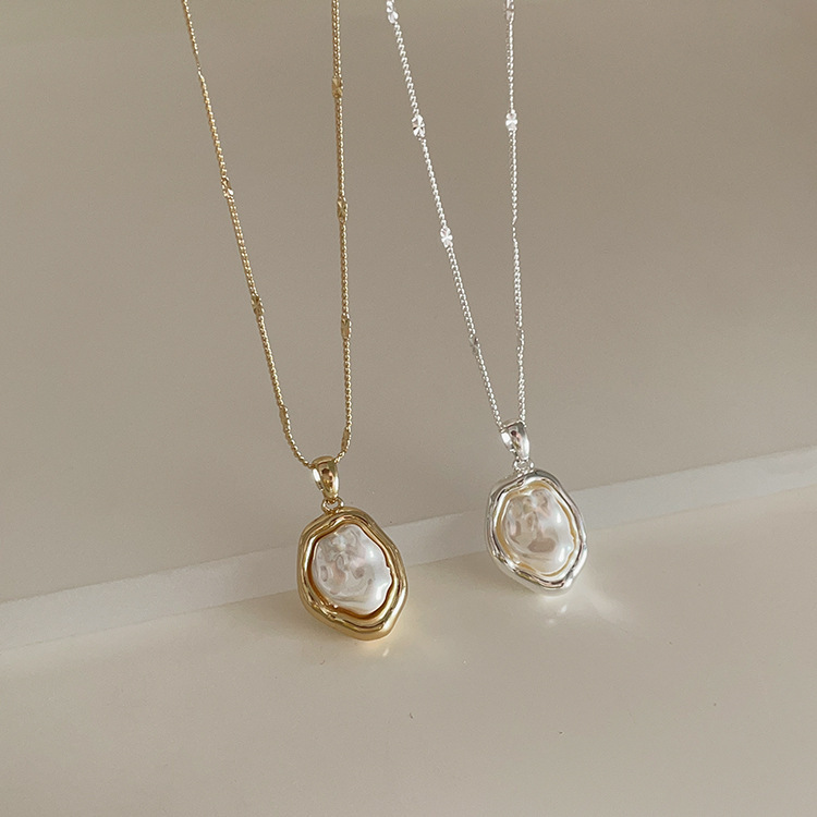 Cold and elegant irregular metal pearl necklace for women, Korean niche retro style, versatile and stylish necklace, collarbone chain full figure