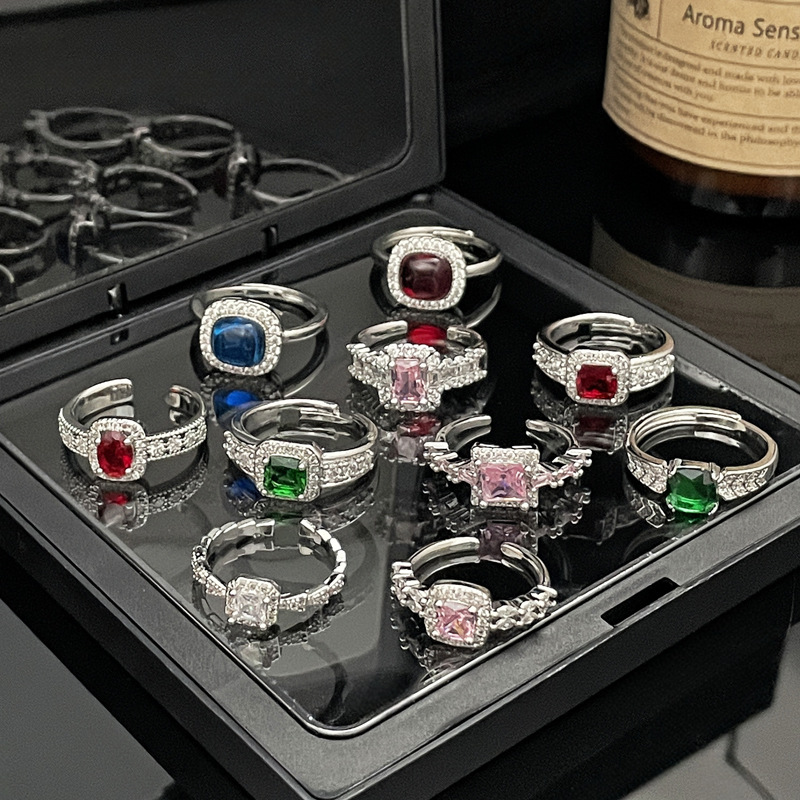 A new cross-border product, a square diamond candy-colored, fashionable and elegant open-top ring with a cold female style, a sweet and cool personality, and a high-end feel details Picture