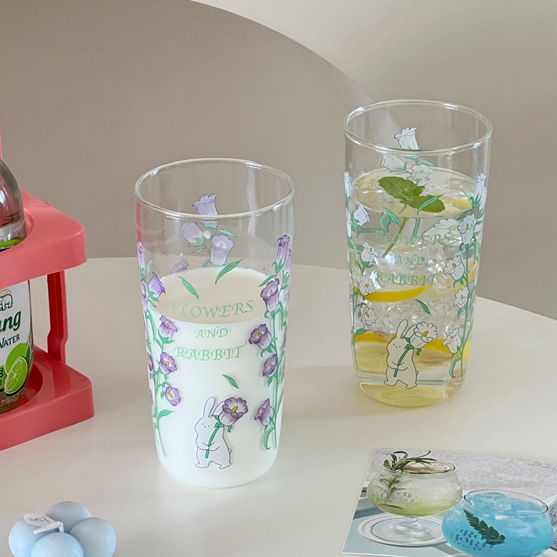 Floral ins large-capacity straight glass cups, simple campanula juice cups, milk cups, coffee cups, breakfast cups Application Scenario