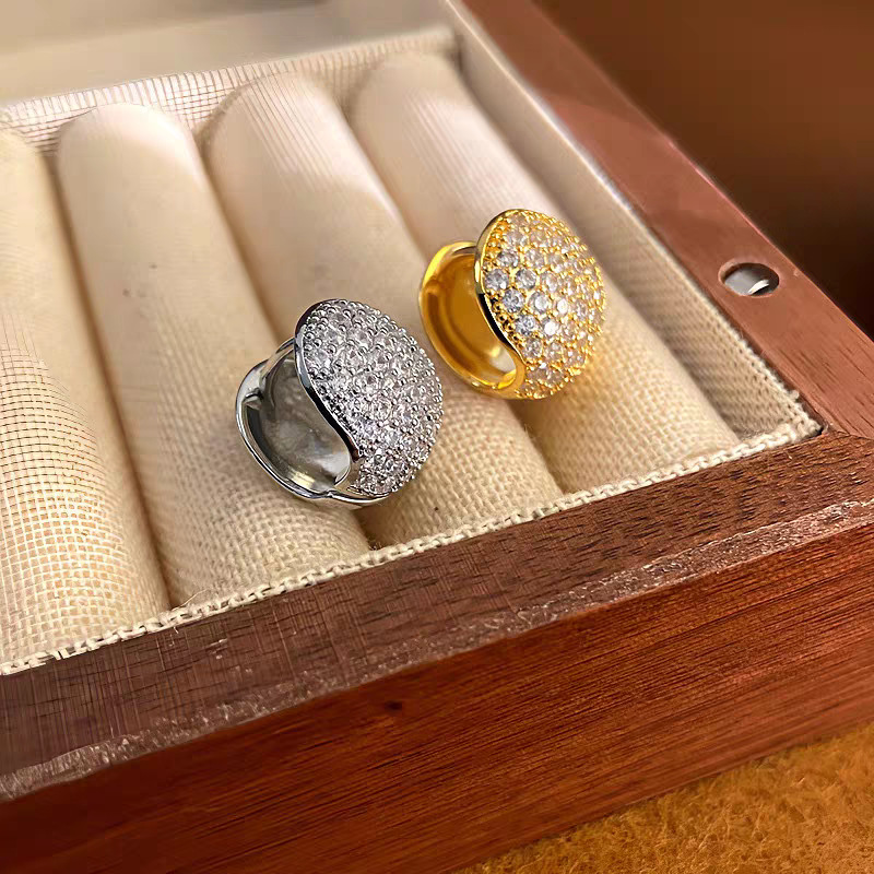 Super sparkling light luxury Full diamond ball ear buckle earrings, a new style in 2025, exuding an exquisite and high-end feel, versatile and stylish bestsellers details Picture