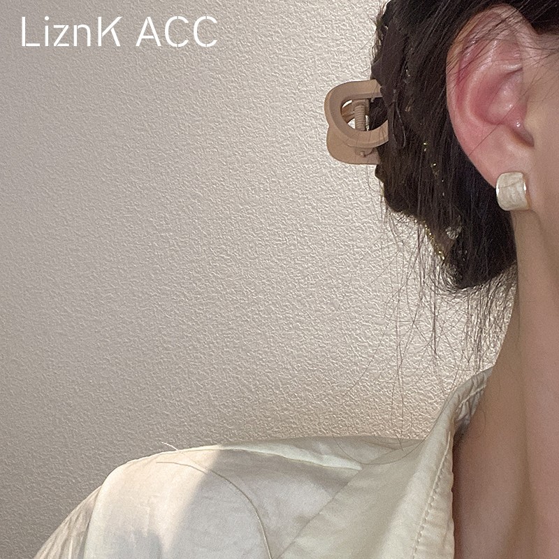 s925 Silver needle fashionable, simple and versatile geometric earrings, high-end design for women, glazed texture stud earrings details Picture