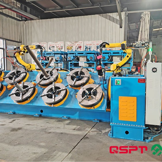 The intelligent robot pipe flange welding center features two robots and multiple chucks, ensuring continuous welding with extremely high efficiency Application Scenario