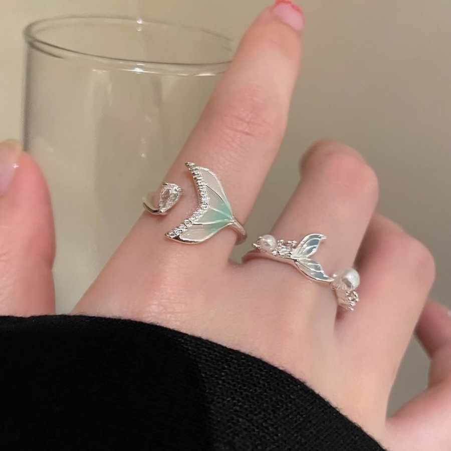 This Korean niche design zircon pearl fishtail opening ring is a fashionable, simple, elegant and versatile ring for women Specification drawing