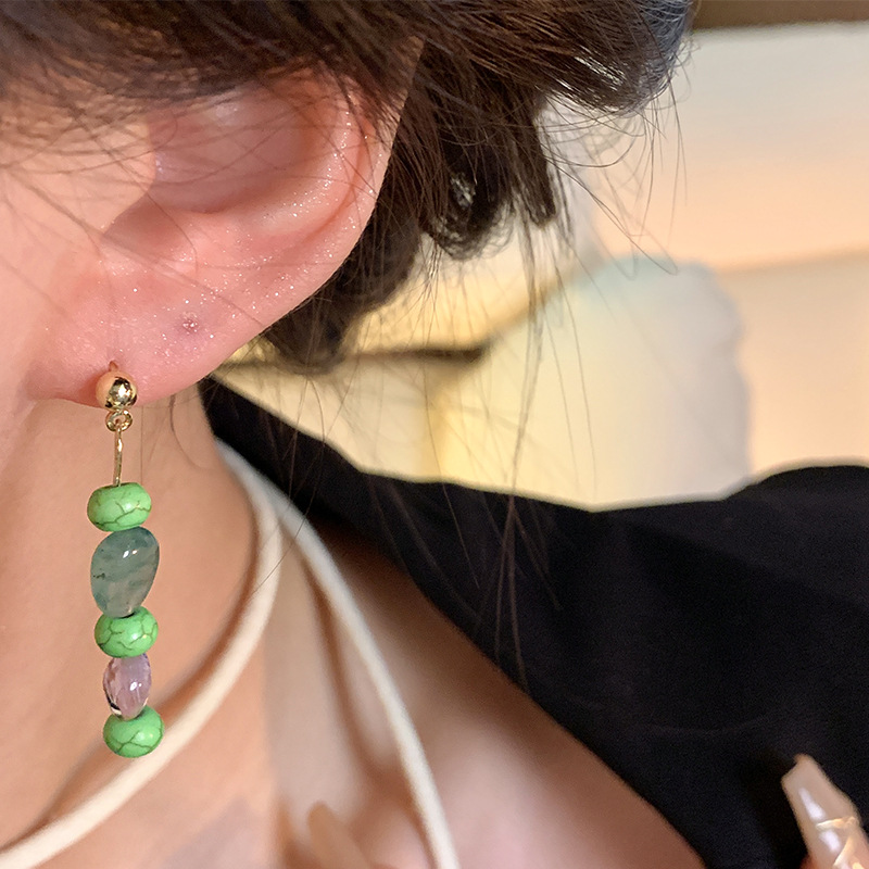 New Chinese-style imitation natural stone beaded earrings for women, 2024 new style simple and elegant tassel earrings, high-end earrings Application Scenario
