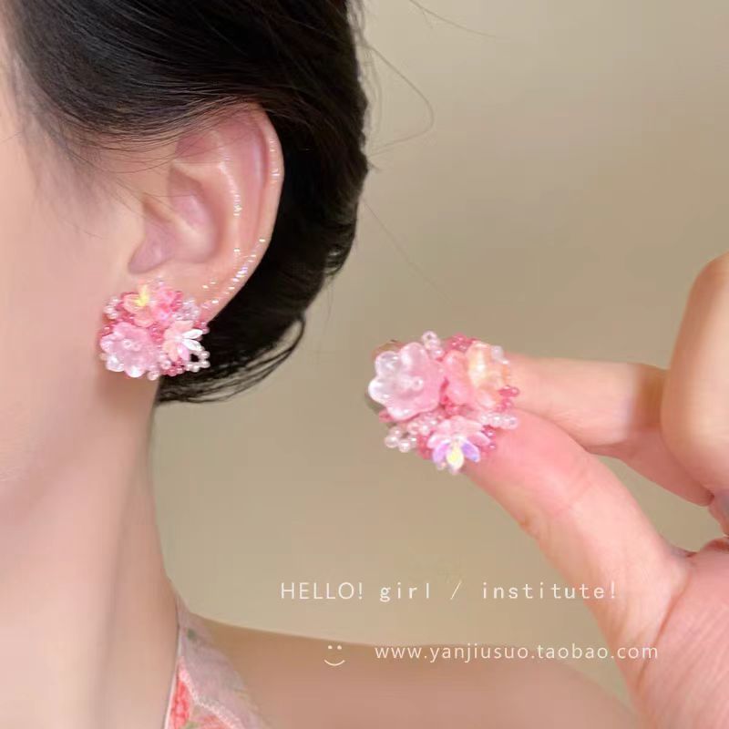A bouquet of dopamine on the ear, a sweet summer atmosphere, sweet flower stud earrings, a girlish heart, handcrafted, youthful, colorful earrings details Picture
