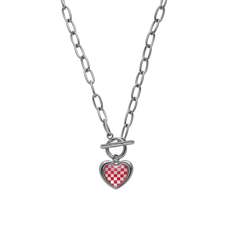 Original red and white checkerboard heart-shaped necklace for women, light luxury, sweet and cool, spicy girl, niche high-end and personalized pendant Item Picture