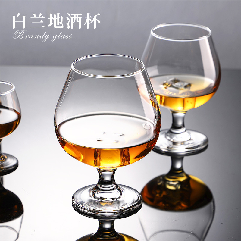 Green apple creative glass, brandy glass, tall foreign wine glass, red wine glass, grape wine glass, dessert glass full figure