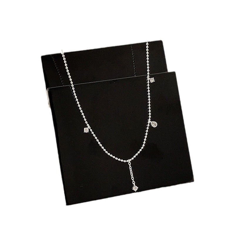 Minimalist zircon water drop tassel necklace for women, simple and individual style, versatile, daily personalized neckchain, collarbone chain Item Picture