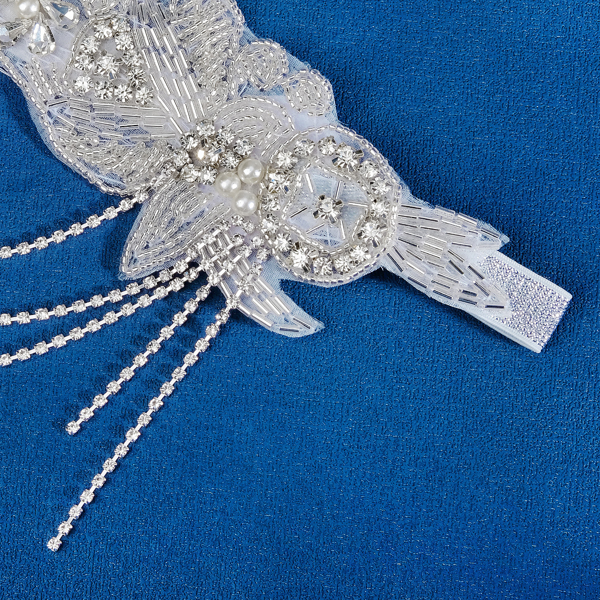 Ancient-style bride's hair accessory, ins stylish Su headband, versatile and beautiful pearl headwear, handcrafted rice bead beaded headband for girls Application Scenario