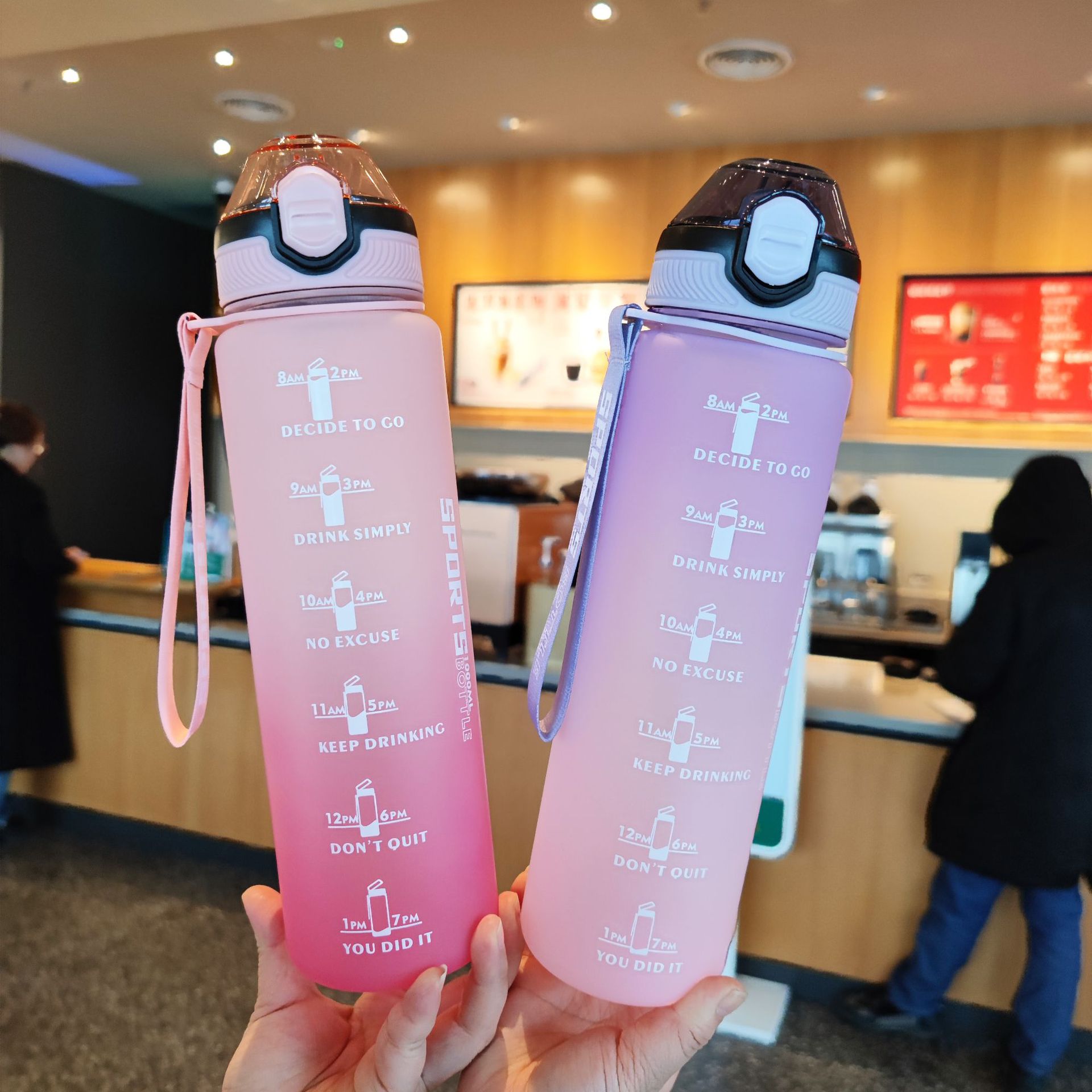 Wholesale of large-capacity new plastic water bottles, frosted gradient color water cups, portable drawstring, duckbill-shaped straw sports cups details Picture