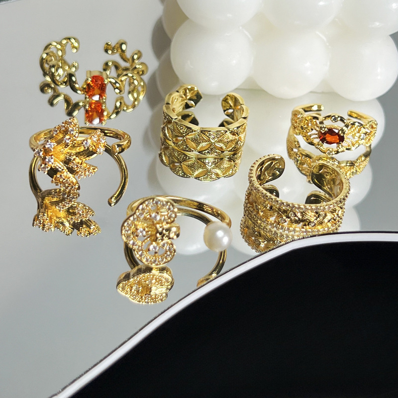 This is a delicate and retro open-top ring with a touch of wheat ears in the court style. It features a unique design for women with a pearl hollowed-out stacked ring Specification drawing