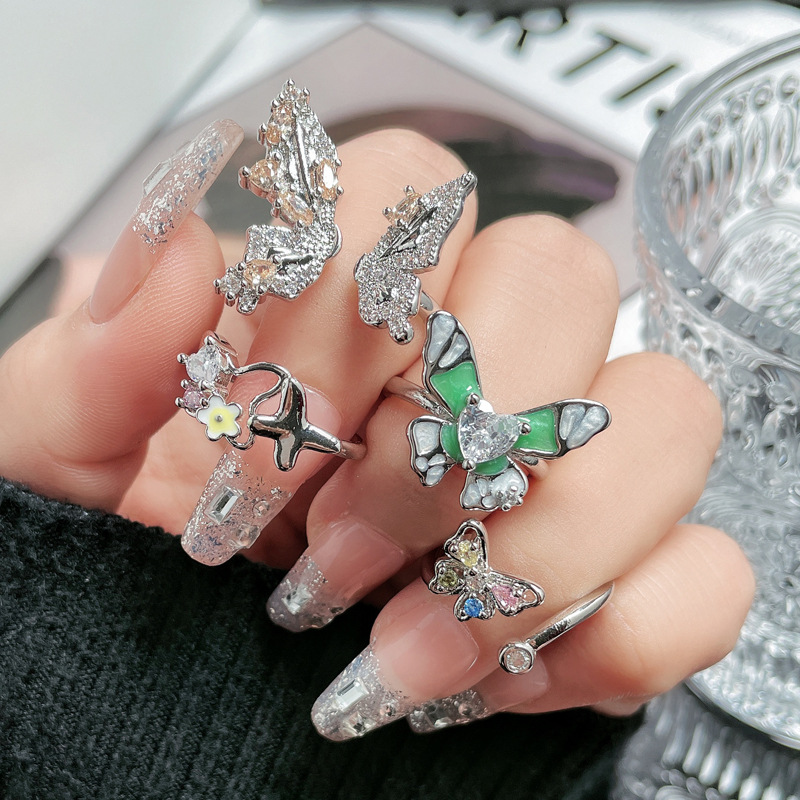 New irregular butterfly opening ring, a niche design for women, with a cold and elegant style, is exquisite and versatile. It's a sweet and cool index ring for hot girls details Picture