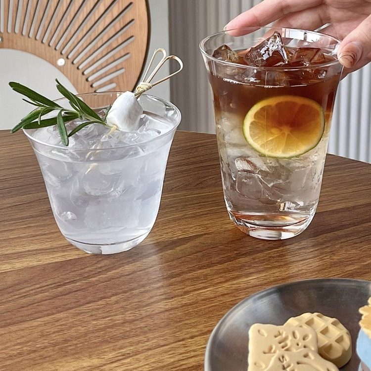 Transparent glass cups, cold drink cups, wide-mouthed iced American latte coffee cups, crystal thin and simple tea cups, cocktail cups Application Scenario