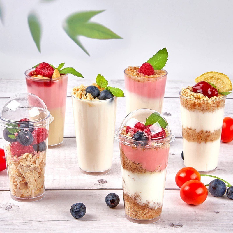Factory wholesale 100ML disposable dessert cups with LIDS, transparent round disposable mousse cupcakes and salad cups Application Scenario