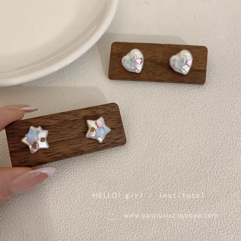 Colorful zircon heart-shaped star earrings for women, sweet dopamine earrings for summer 2024, a best-selling and stylish earpiece that has become a social media sensation Application Scenario