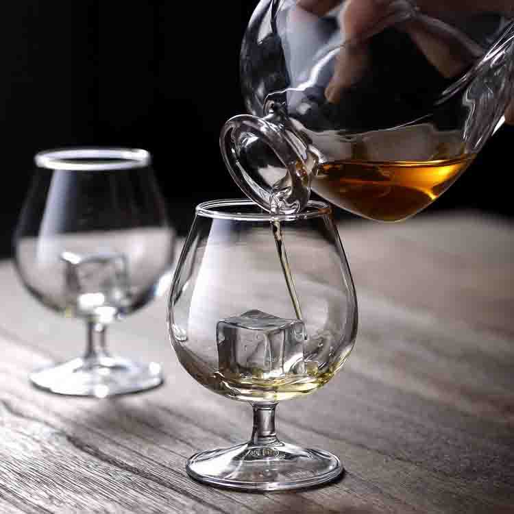 Green apple creative glass, brandy glass, tall foreign wine glass, red wine glass, grape wine glass, dessert glass Application Scenario