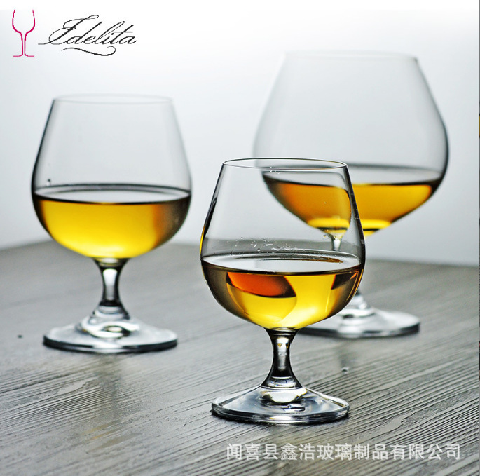 Wholesale of crystal brandy wine glasses, low-stemmed premium red wine glasses, XO Cognac highball glasses, small glass glasses, and foreign wine glasses full figure