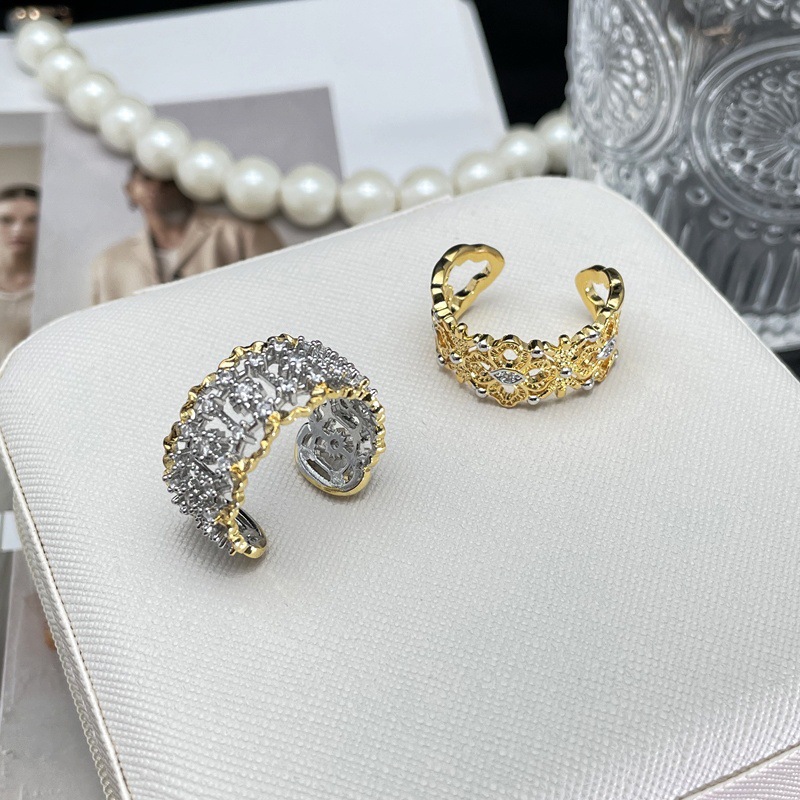 Retro court-style hollowed-out lace opening ring for women, a cold and fashionable, niche and individualistic index finger ring Application Scenario
