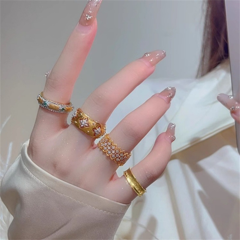 A mid-style retro heavy industry ring for women, an Instagram-style brushed, light luxury, diamond-encrusted, niche and high-end open-top ring bracelet Specification drawing
