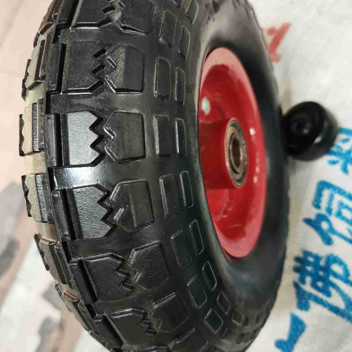Factory direct sales of 5-8 inch sturdy, wear-resistant and anti-slip fire wheels, rubber wheels, trolley wheels, high quality and low price Application Scenario